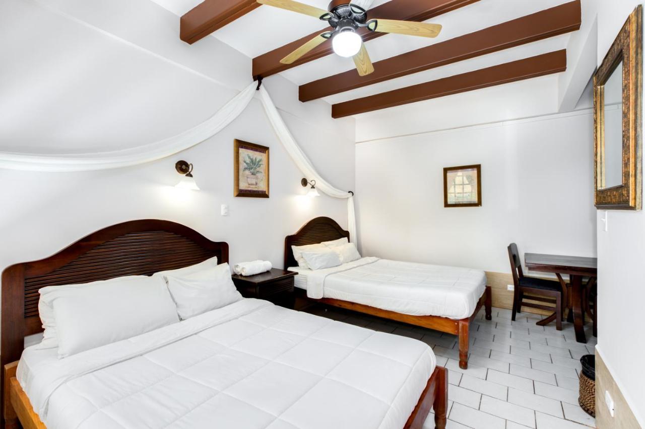 Hotel Poseidon Jacó Eksteriør billede